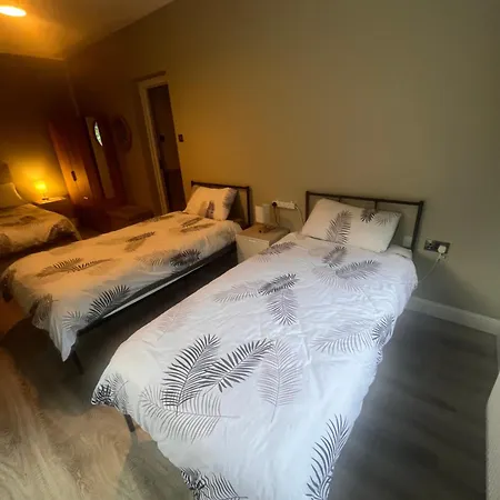 בית אירוח Countryside Family